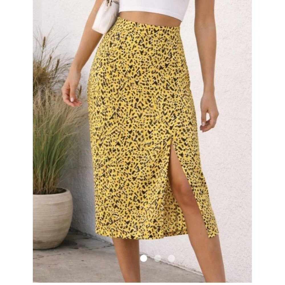 BCBgeneration women’s front slit yellow/black leopard print midi skirt Size 6
